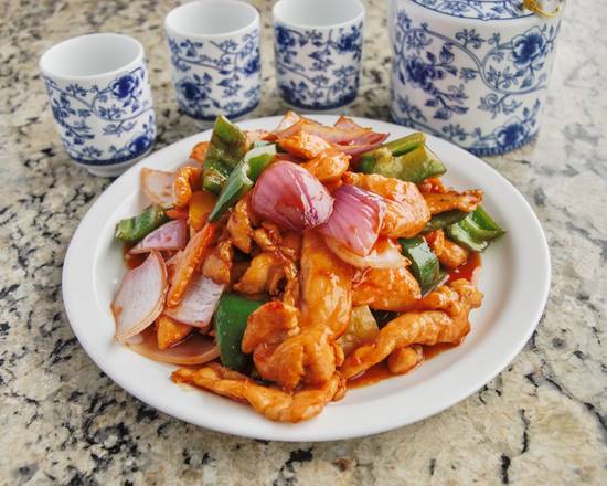 Pollo Saltado con piña